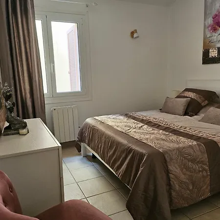 Michele Family - Centre - 2 Pieces Tranquille - A 150 M De La * 芒通